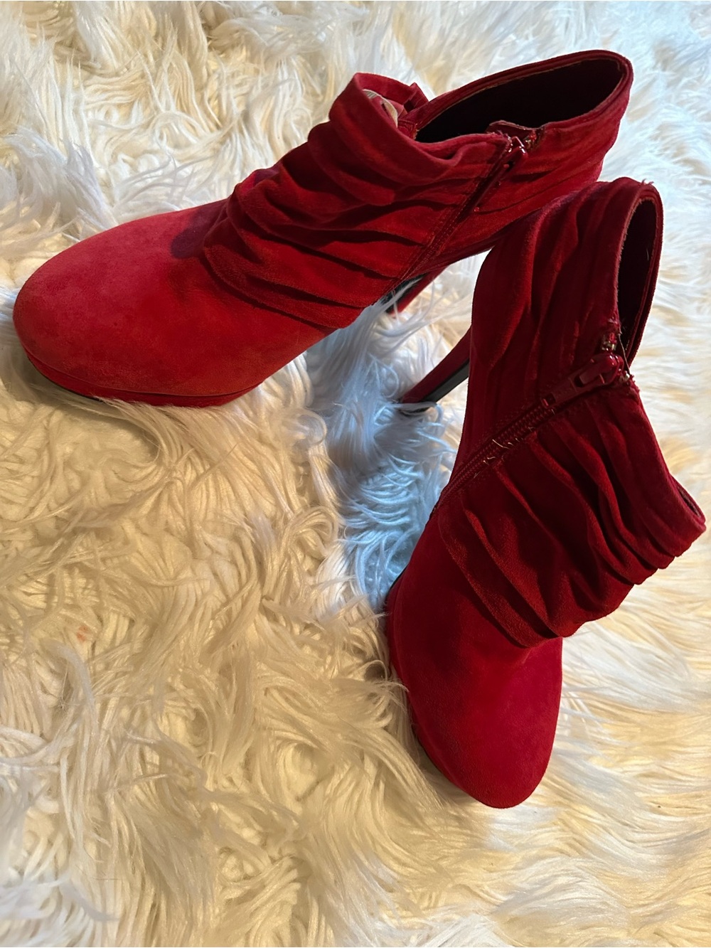 Gianni Bini Red Suede Ruched Ankle Booties - - Picture 1 of 6